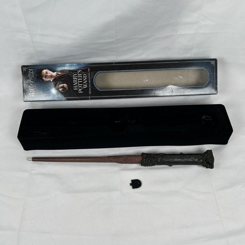 Harry Potter Wand With Illuminating Tip by the Noble Collection With Key